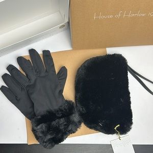 NIB House of Harlow 1960 Gift Set Faux fur gloves + Wristlet